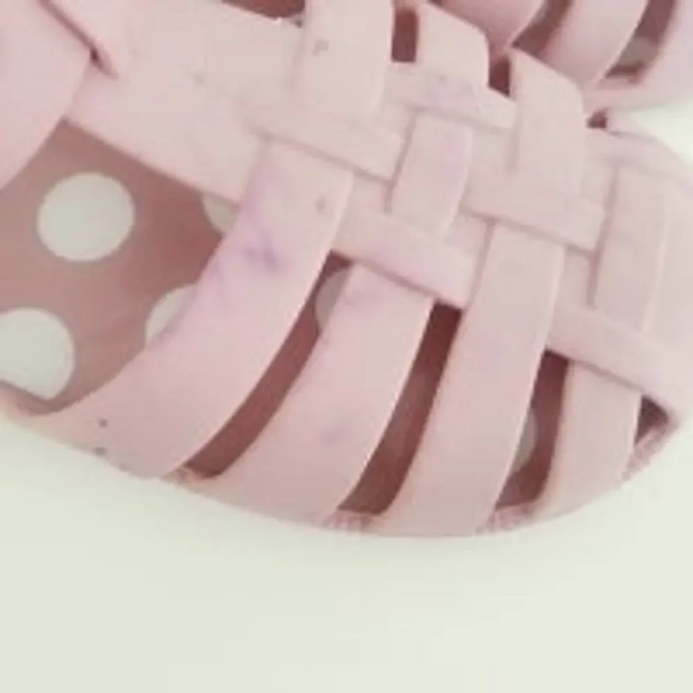 New Jellypop sandals size 10 kids- note flaw